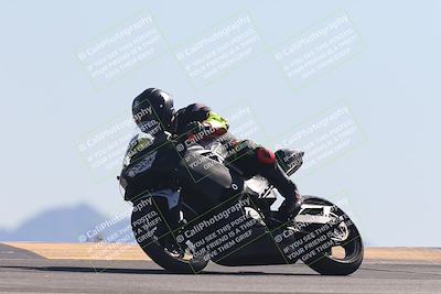 media/Oct-30-2025-Racers Edge (Thu) [[dabbdaf680]]/3-B Group/Session 4 Turn 9/